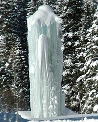 Eisklettern auf den Kletterturm