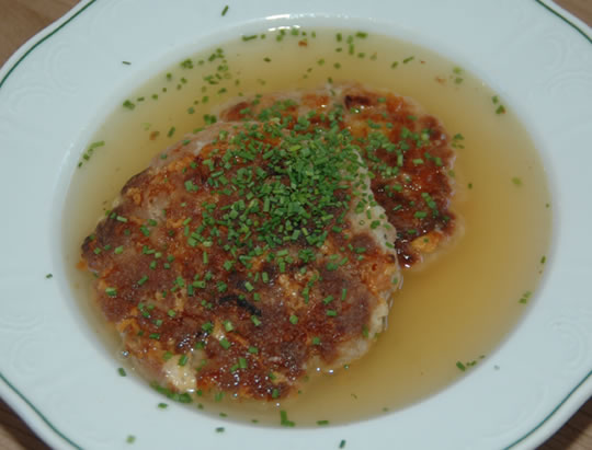 Selbstgemachte Kaspressknödel