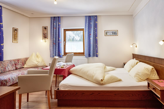 Dreibettzimmer